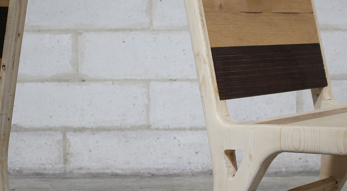 détail de chaise en bois surcyclés